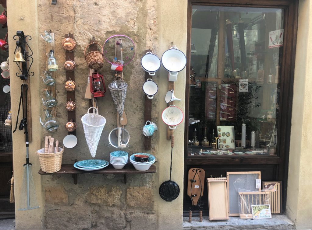 Kleine Läden in Pienza