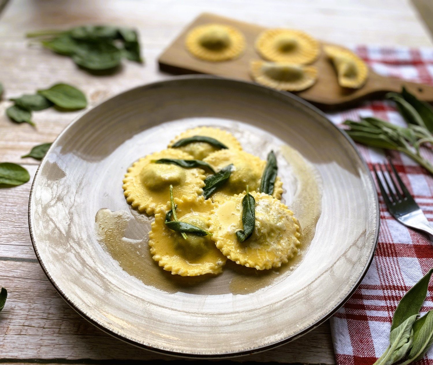 Ravioli ricotta e spinaci