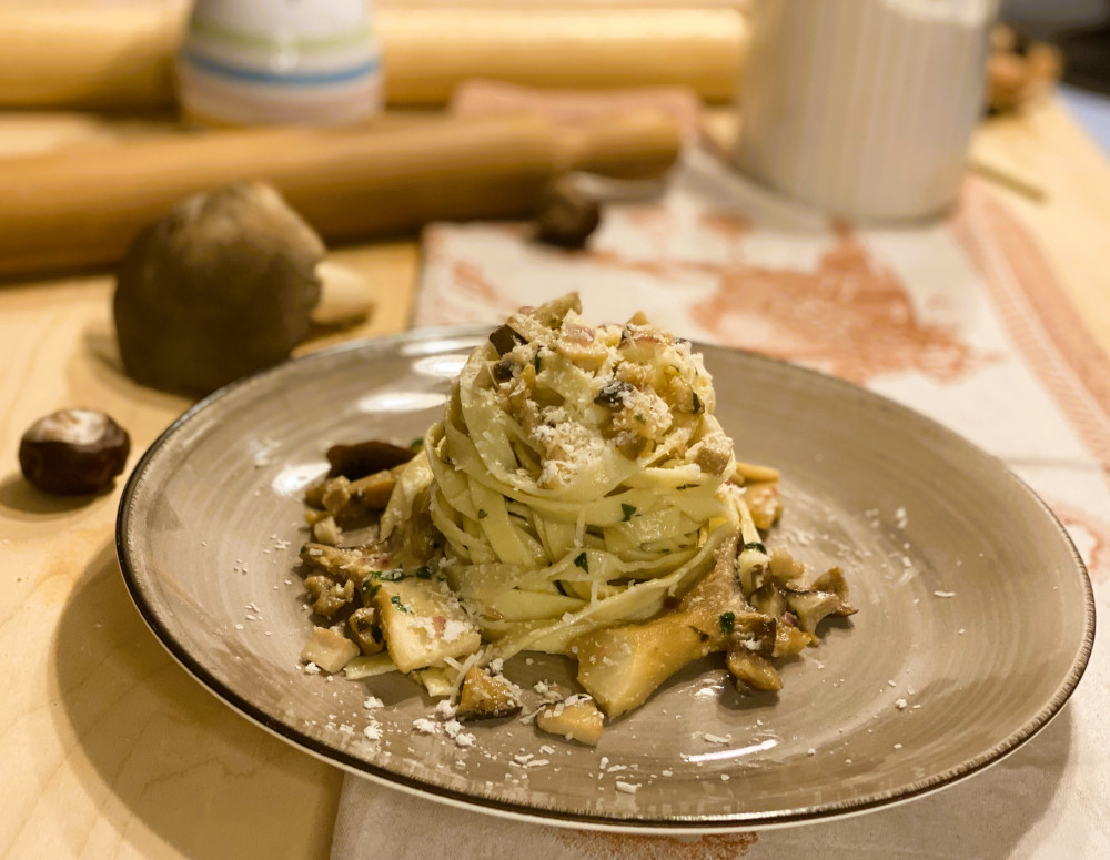 Tagliatelle mit cremigem Pilzsugo