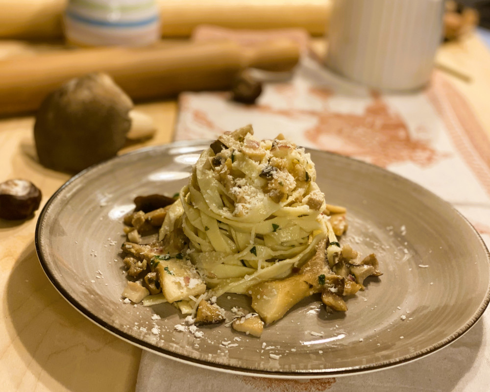 Tagliatelle mit cremigem Pilzsugo