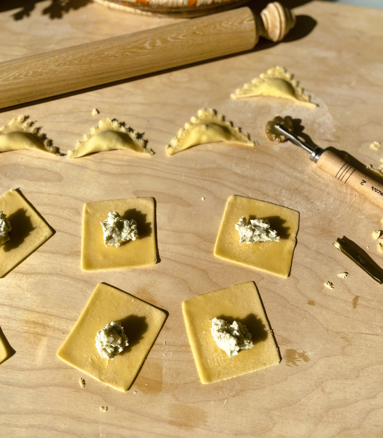 Triangoli mit Gorgonzola-Mascarponefüllung in Bärlauchbutter