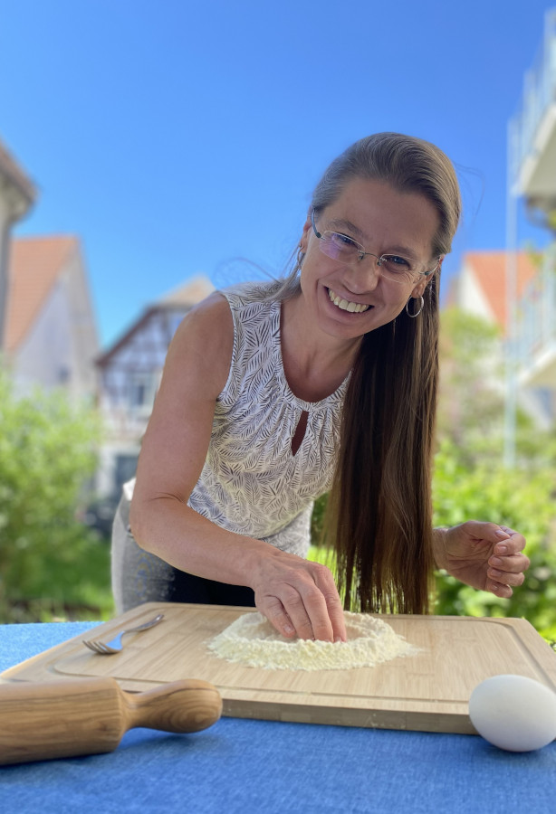 Fettuccine mit Zitronen-Spargel-Minz-Butter