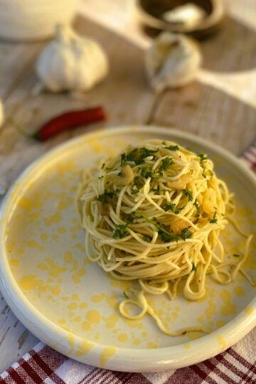 Handgemachte Spaghetti Aglio e Olio: